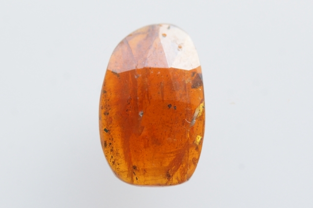 オレンジカイヤナイト【4】天然石ルース・カボション・ローズカット（13×8mm）