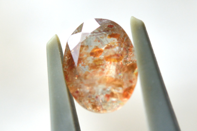 オレゴンサンストーン【26】ルース・カボション　（8×6.5mm）