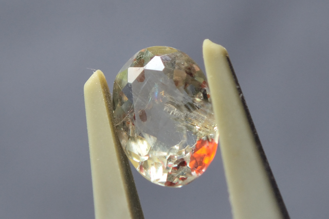 オレゴンサンストーン【28】ルース・カボション　（8×6mm）