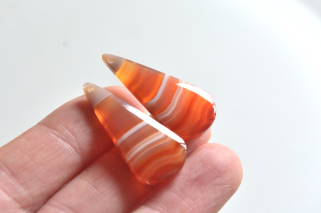 サードオニキス（紅縞瑪瑙）・ペア　穴あき【24】ルース・カボション（×mm）