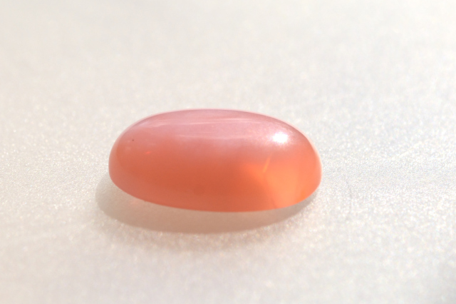 ピンクオパール【10】ルース・カボション（17×13mm）