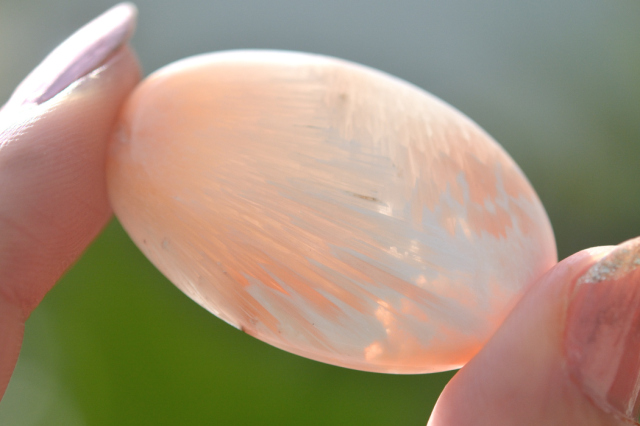 ピンクスコレサイト【16】ルース・カボション（35.5×22.5mm）