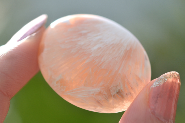 ピンクスコレサイト【17】ルース・カボション（33×26mm）