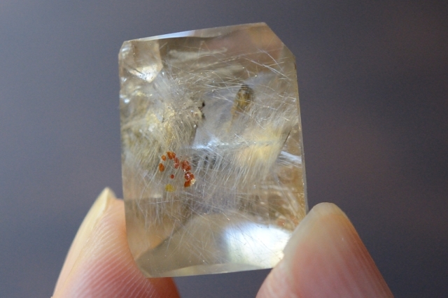 クォーツインクォーツ（貫入水晶）【15】天然石ルース・カボション（20×15.5mm）