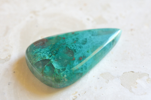 クォンタムクアトロシリカ【36】ルース・カボション（36.5×22mm）