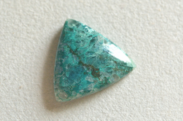 クォンタムクアトロシリカ【40】ルース・カボション（19.5×19.5mm）