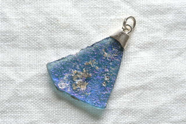 ローマングラス（穴あき）【36】（32×26.5mm）