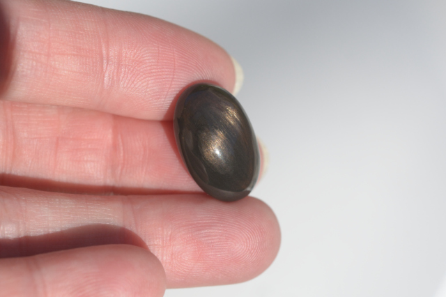 オブシディアン【2】ルース・カボション（18.5×12mm）