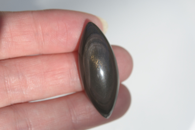 オブシディアン【14】ルース・カボション（34×13.5mm）
