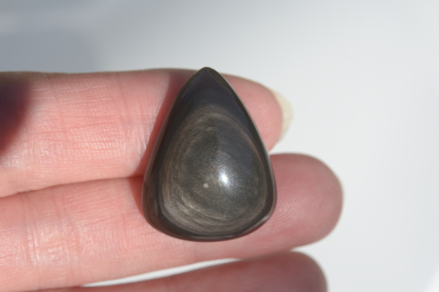 オブシディアン【15】ルース・カボション（24.5×19mm）