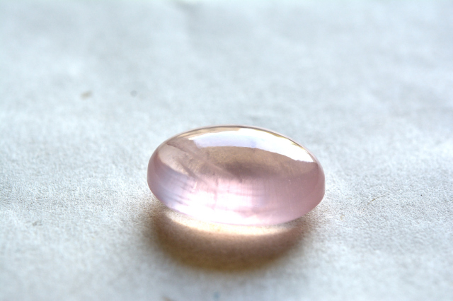 ディープローズクォーツ【10】ルース・カボション（23.5×18mm）