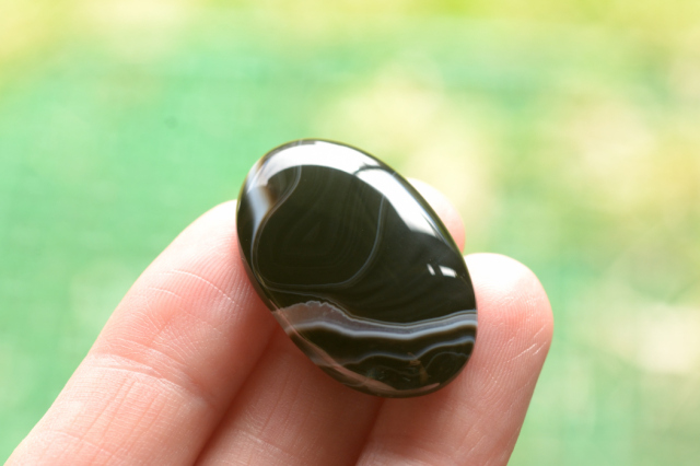 ストライプオニキス【4】ルース・カボション（30×19.5mm）
