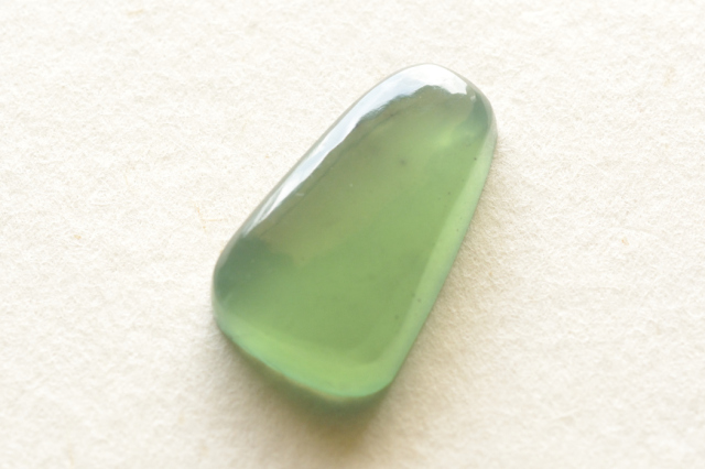 サーペンティン【5】天然石ルース・カボション　（23.5×14mm）