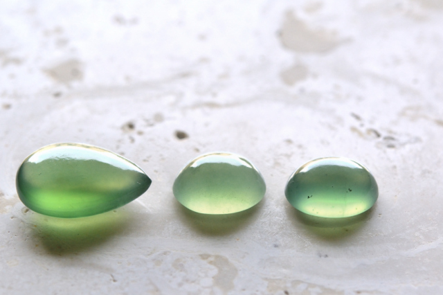サーペンティン・3石セット【9】ルース・カボション　（15.5×11mm）