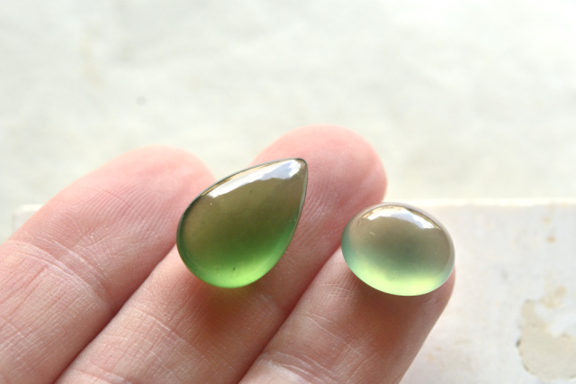 サーペンティン・2石セット【11】ルース・カボション　（17.5×11mm）