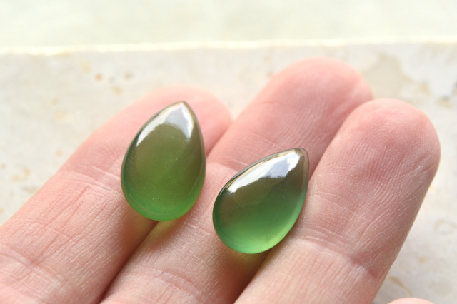 サーペンティン・2石セット【12】ルース・カボション　（17×10.5mm）