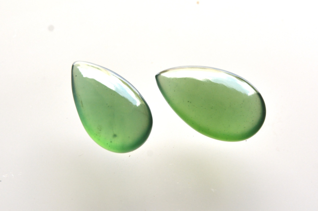 サーペンティン・2石セット【12】ルース・カボション　（17×10.5mm）