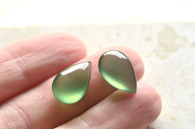 サーペンティン・2石セット【16】ルース・カボション　（15×9.5mm）