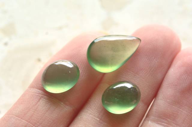 サーペンティン・3石セット【17】ルース・カボション　（14.5×9.5mm）