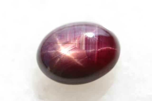 スタールビー【18】天然石ルース・カボション（14.5×11.5mm）