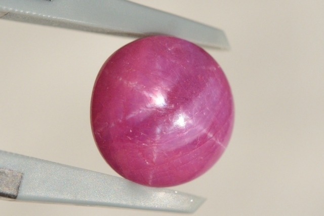 スタールビー【59】天然石ルース・カボション（8.5×8.5mm）