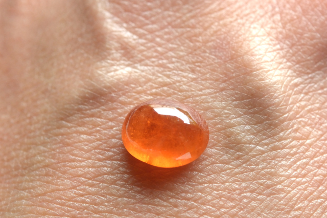 スぺサルティン（マンダリン）ガーネット【2】ルース・カボション（8.5