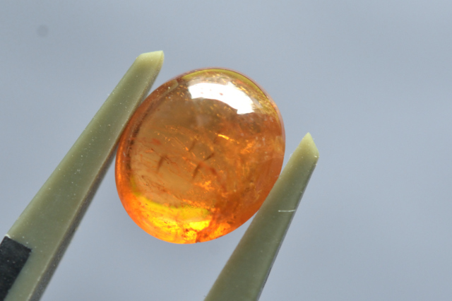 スぺサルティン（マンダリン）ガーネット【7】ルース・カボション（8.5×7.5mm）