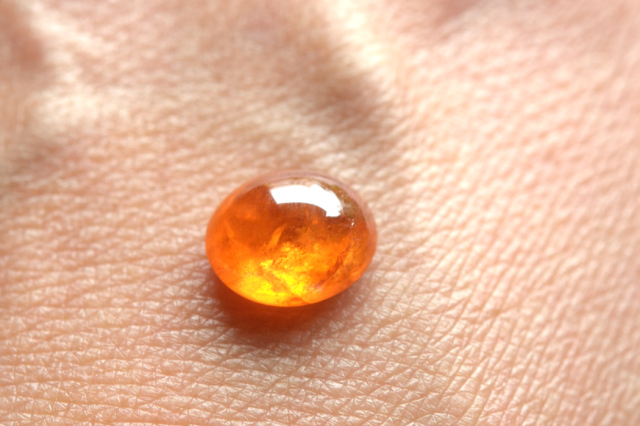 スぺサルティン（マンダリン）ガーネット【9】ルース・カボション（8.5×7.5mm）