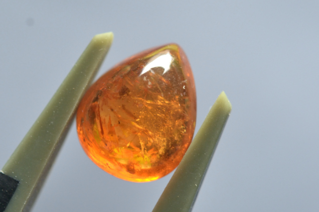 スぺサルティン（マンダリン）ガーネット【10】ルース・カボション（9.5×7.5mm）