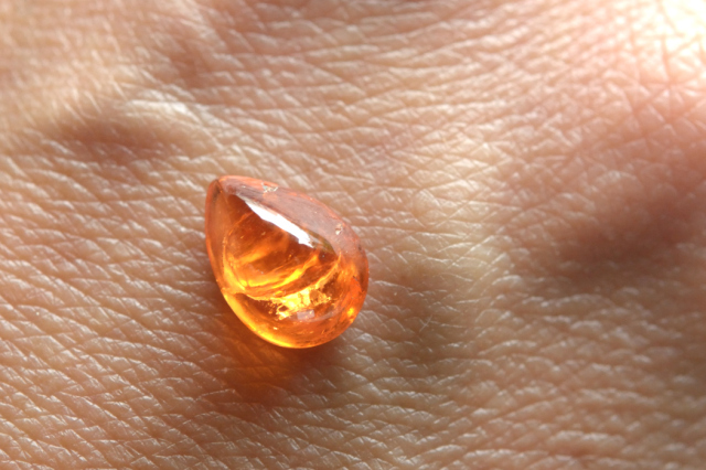 スぺサルティン（マンダリン）ガーネット【13】ルース・カボション（9×6mm）