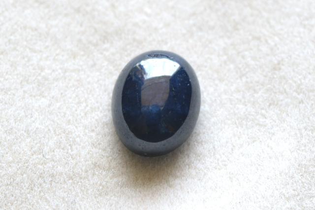ブルースターサファイア【9】ルース・カボション（9×7mm）