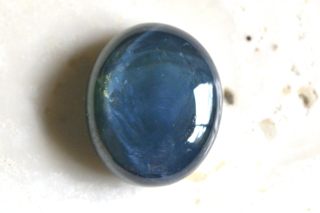 ブルースターサファイア【12】ルース・カボション（13×11mm）