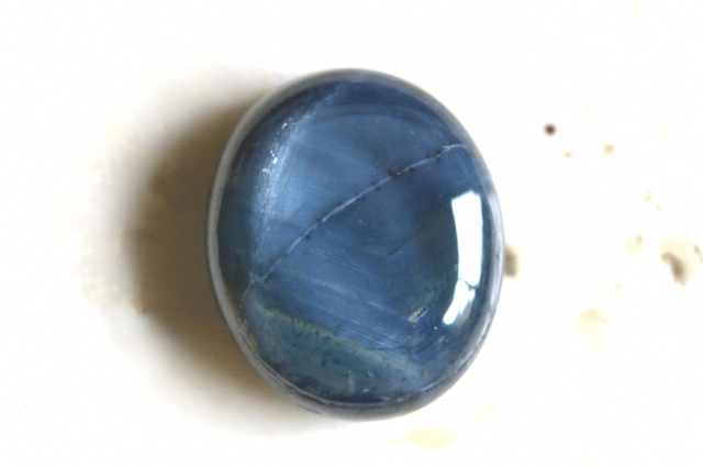ブルースターサファイア【13】ルース・カボション（12.5×10.5mm）