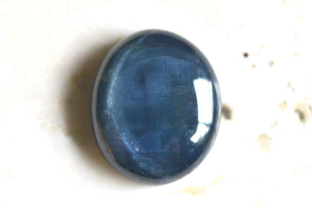 ブルースターサファイア【14】ルース・カボション（12.5×10.5mm）