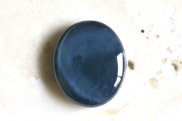 ブルースターサファイア【15】ルース・カボション（12×10mm）