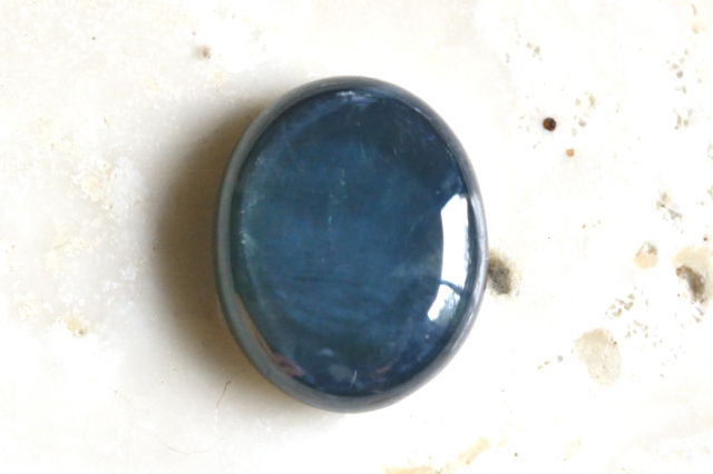 ブルースターサファイア【20】ルース・カボション（10×8mm）