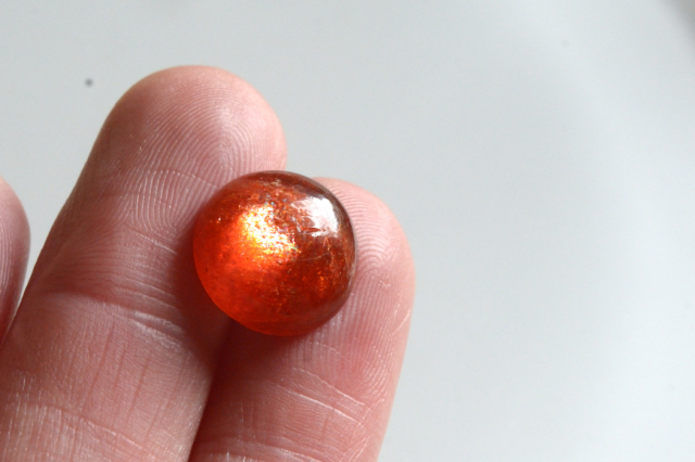 サンストーン【29】ルース・カボション（12.5×12.5mm）
