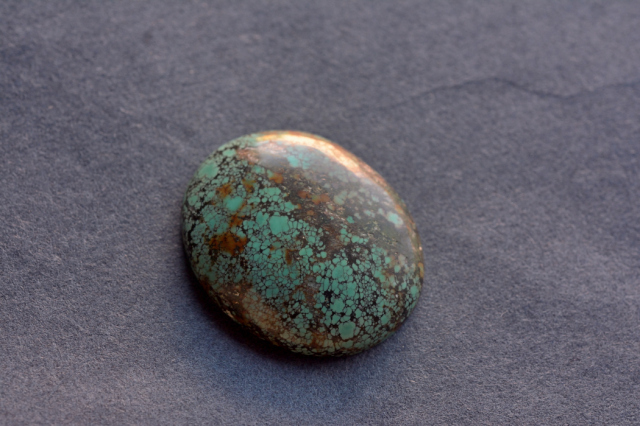 ターコイズ（チベット産）【29】ルース・カボション（33×26.5mm）