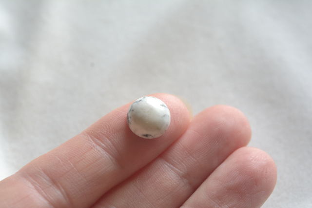 ホワイトバッファロー【5】（10×10mm）