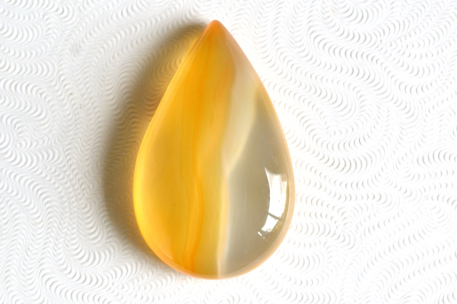 イエローアゲート【11】ルース・カボション　（33×20.5mm）