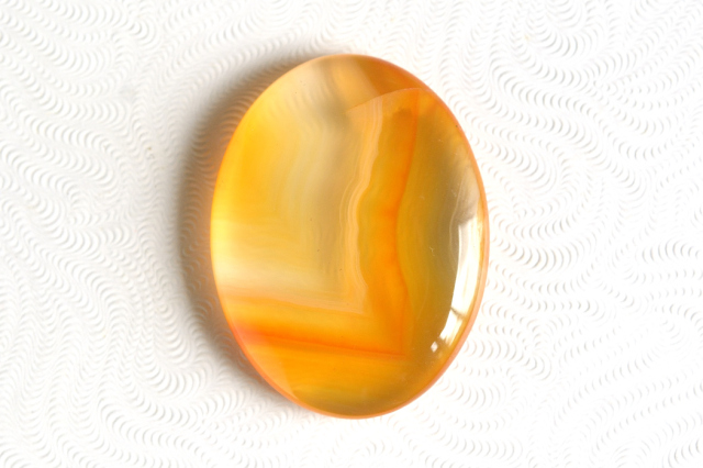 イエローアゲート【15】ルース・カボション　（32.5×24.5mm）