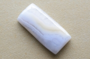 ブルーレースアゲート【33】ルース・カボション（35.5×17mm）