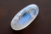 ムーンストーン【15】天然石ルース・カボション　（23.5×11.5mm）