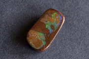 ボルダーオパール【43】ルース・カボション（22×12mm）