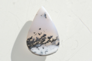 デンドライトオパール【18】ルース・カボション（25×16mm）