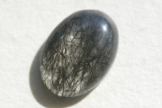 ブラックルチルクォーツ【14】ルース・カボション（18×13mm）