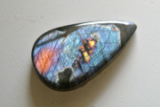 ラブラドライト【29】　ルース・カボション（41×24mm）