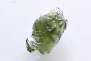 モルダバイト【1】　原石（14.5×8×5mm）