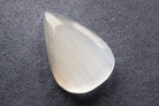 セレナイト【9】ルース・カボション（約32×21mm）