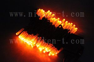 LEDイルミネーション、ストリング(ストレート)、2回路点滅、プロ仕様(V4)、100球、黒コード、アンバー（オレンジ）